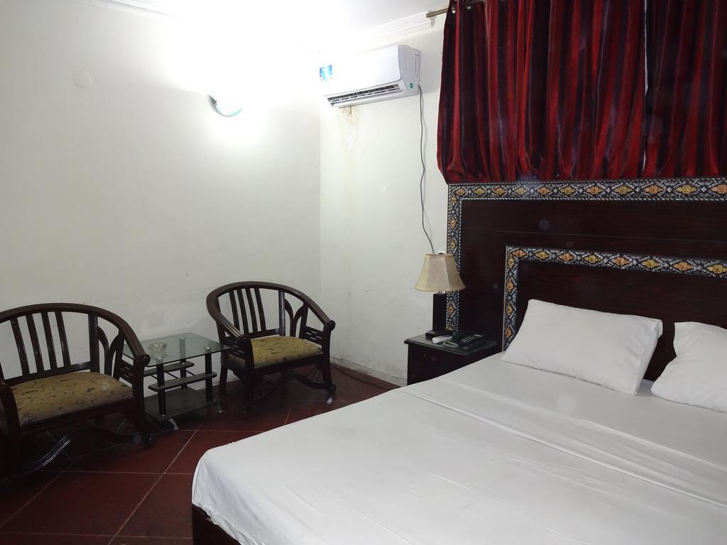 Safari Hotel Upper Mall Lahore Exterior foto